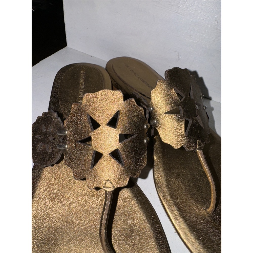 Vera Wang Lavender Label Vero Cuoio Sandals In Bronze size 8.5